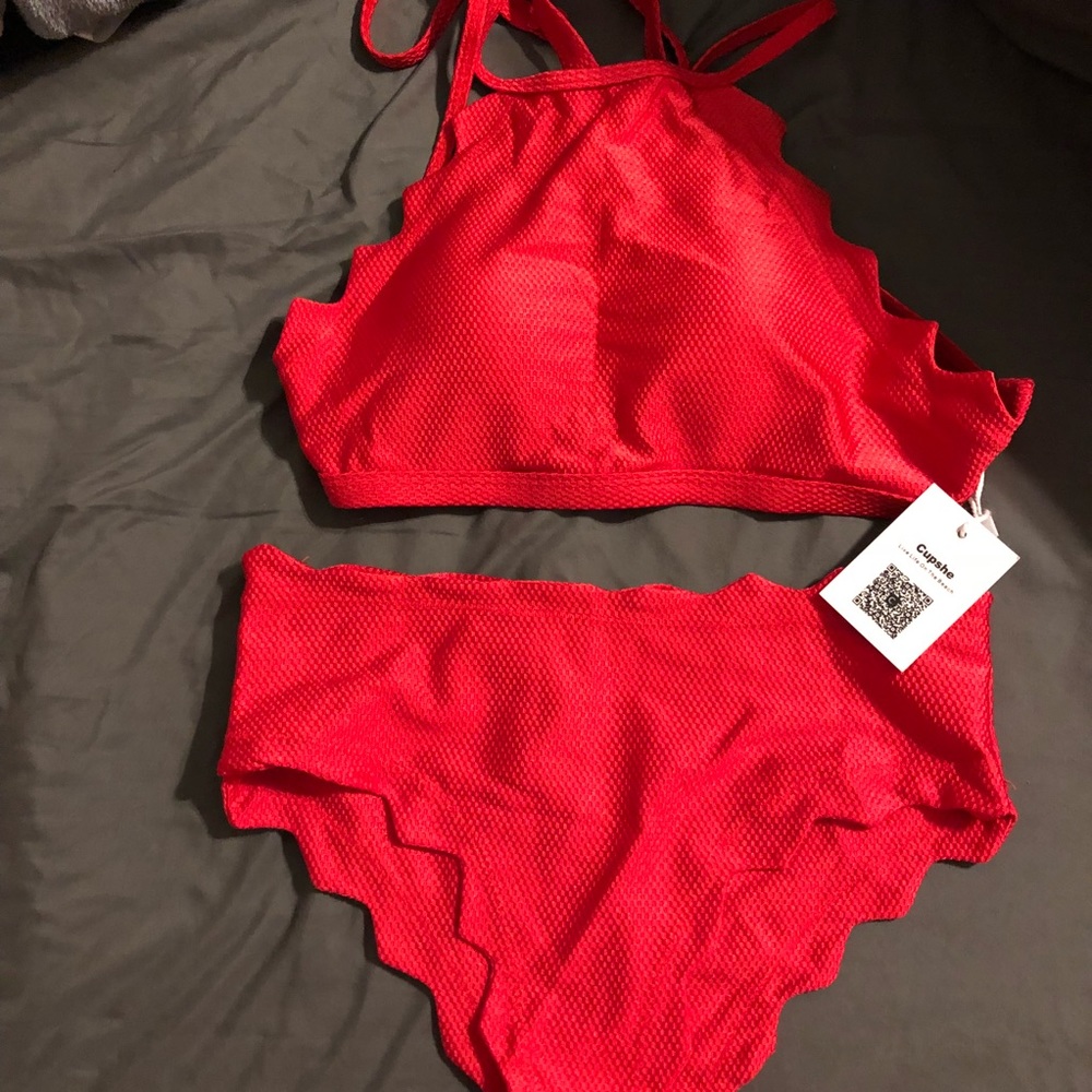 Red Bikini Cupshe super Cute